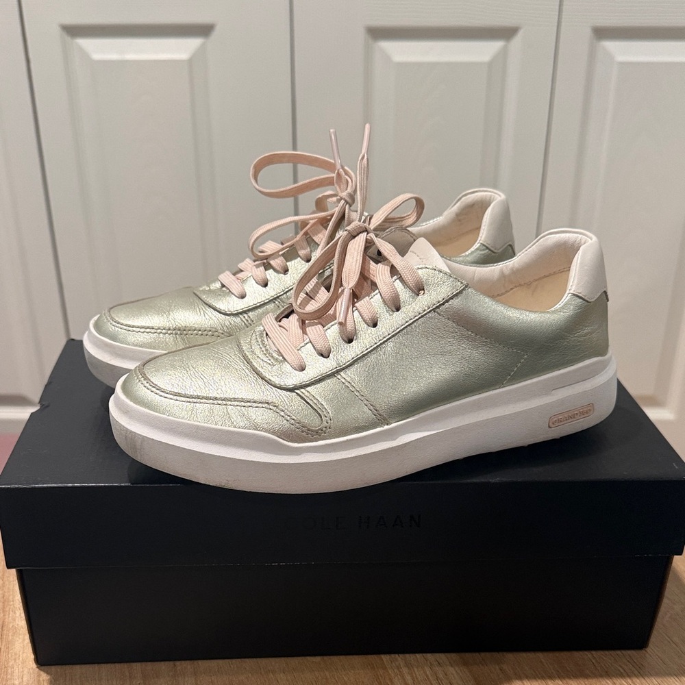 Cole Haan ZerøGrand Waterproof Golf Sneakers Wheat Gold Leather Size 7